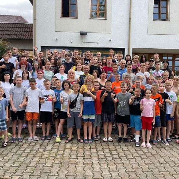 518 дітей із Нікопольського району провели незабутнє літо за кордоном